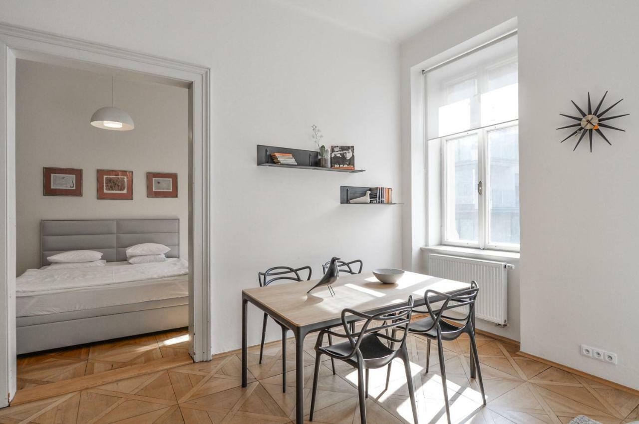 Kafka'S Head Apartment 布拉格 外观 照片
